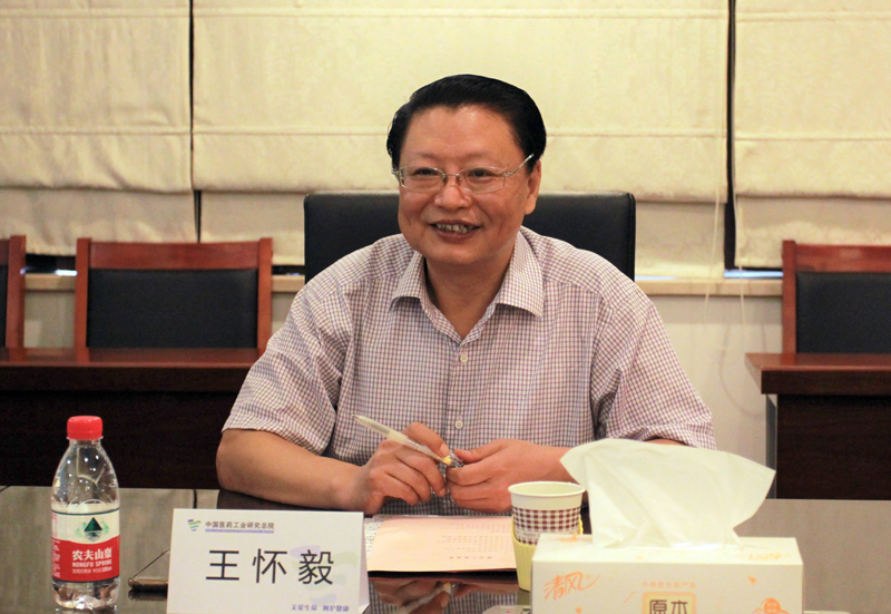 王怀毅.jpg 王怀毅.jpg