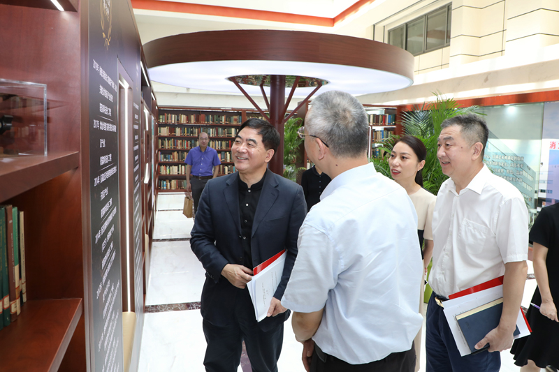 1E7A9792-陈君言 摄.JPG 1E7A9792-陈君言 摄.JPG