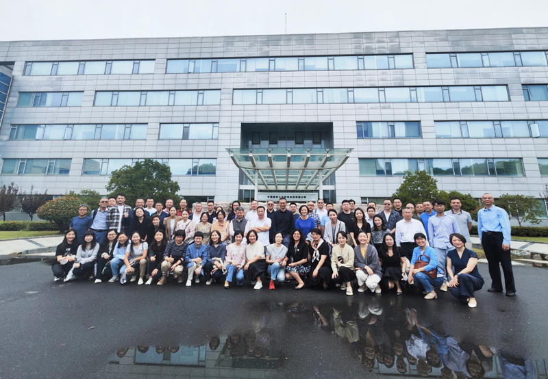 合影3.jpg 合影3.jpg