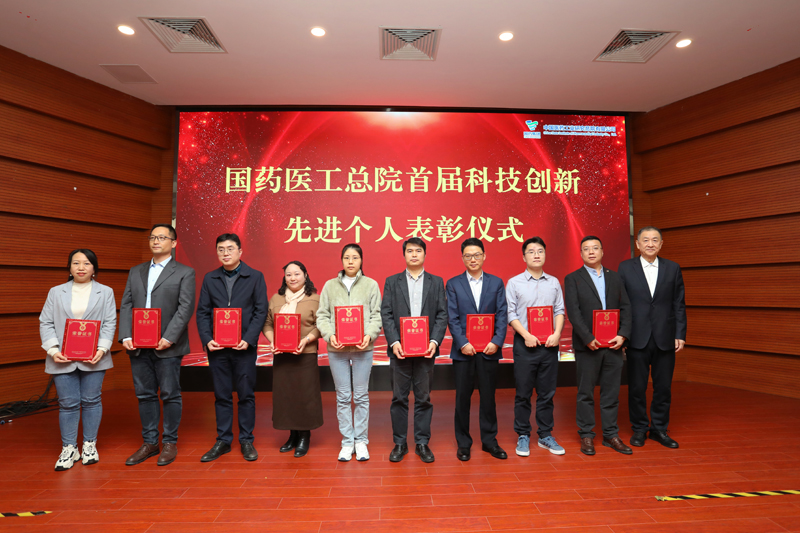 1E7A2467改-陈君言 摄.jpg 1E7A2467改-陈君言 摄.jpg