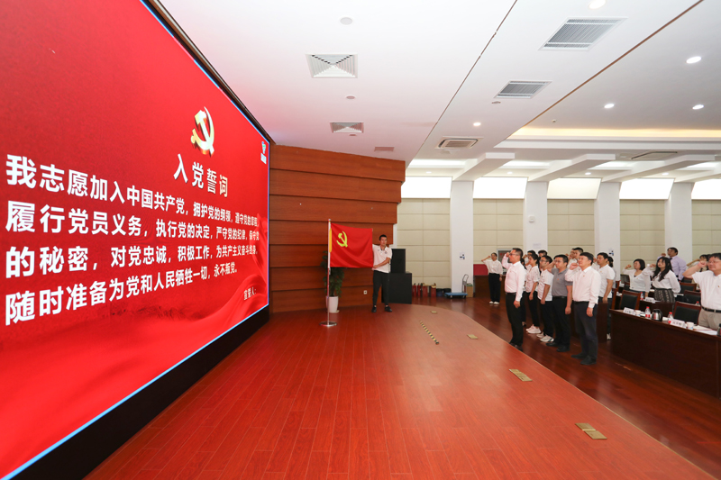 1E7A8272-陈君言 摄.JPG 1E7A8272-陈君言 摄.JPG